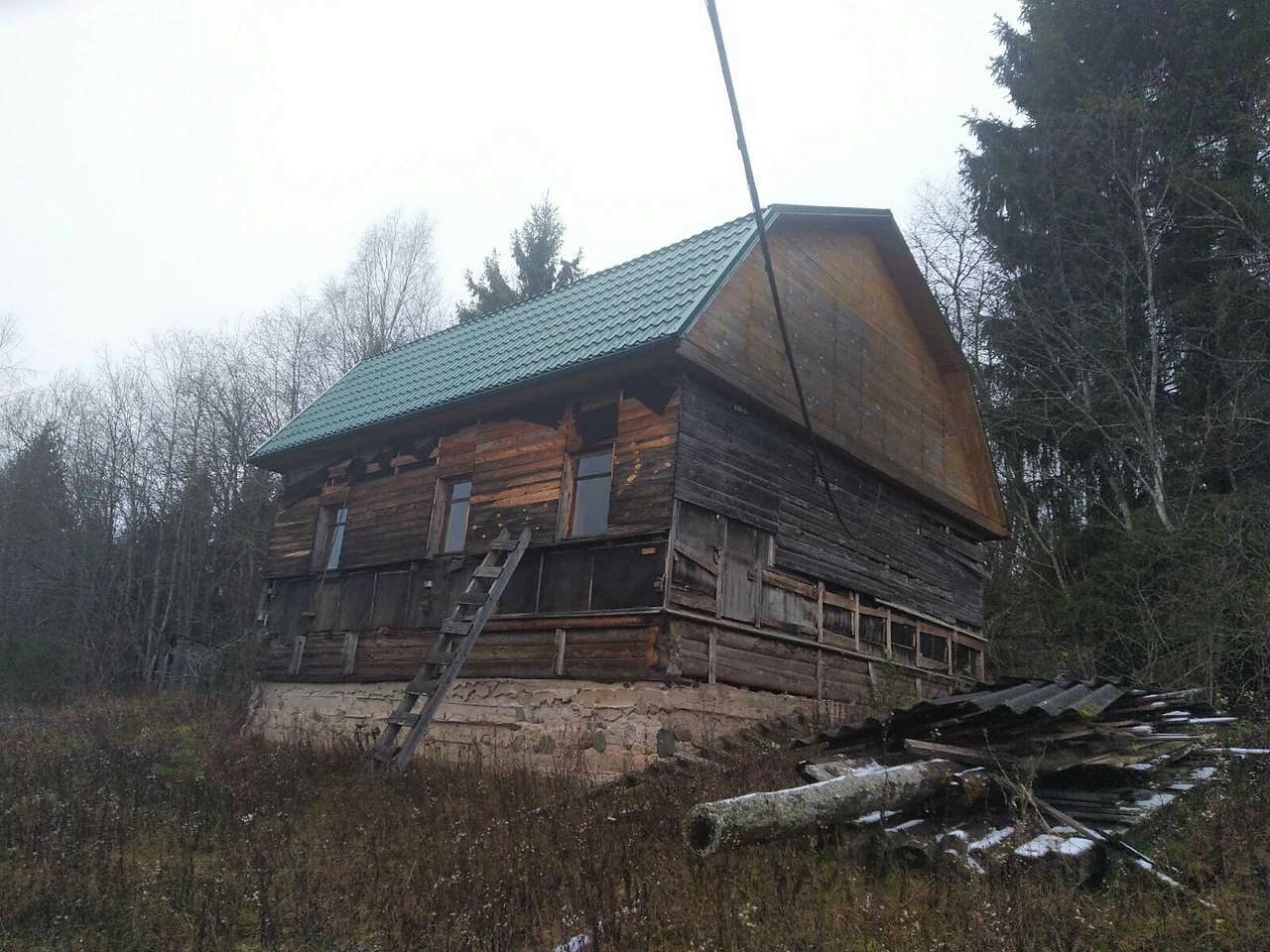 Жилой дом и земельный участок деревня Лопотень Маловишерский район